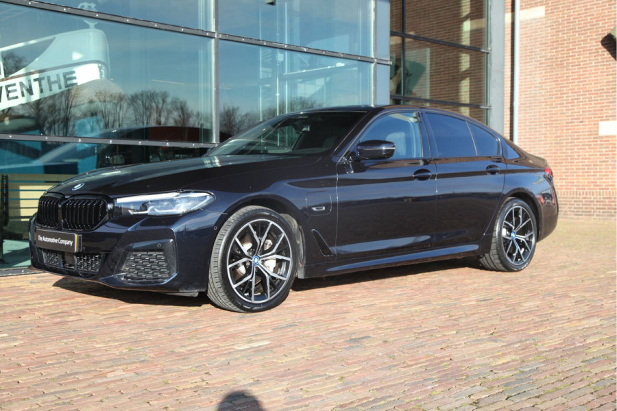 BMW 5 Serie 530e M Sport |HIFI|Stuurver|Drivingass|CarbonZwart|