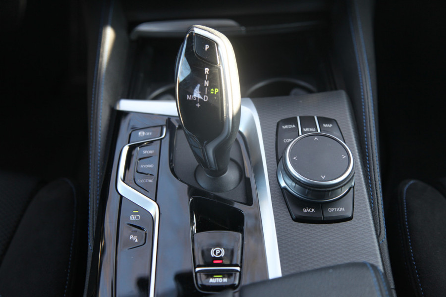 BMW 5 Serie 530e M Sport |HIFI|Stuurver|Drivingass|CarbonZwart|