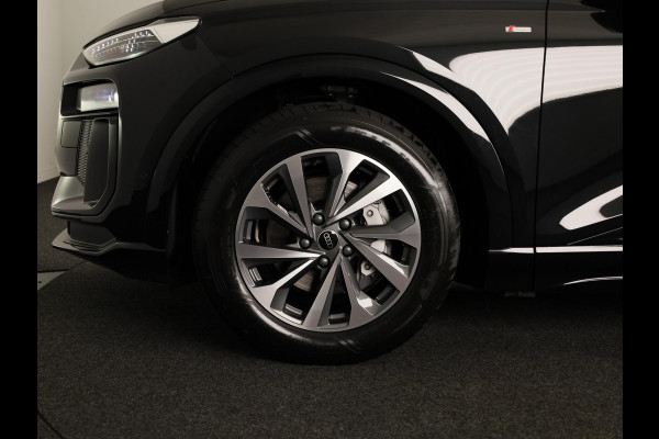 Audi Q6 Sportback e-tron Advanced edition 83Kwh 252 pk Sportback | Techniek pakket plus | Sportstoel voor leder | Optiek pakket zwart | Privacy glas |
