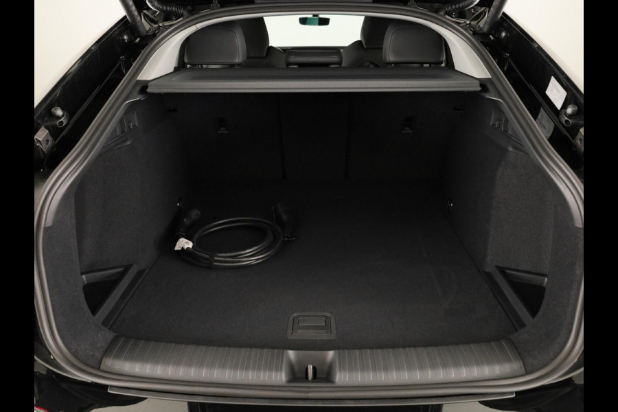 Audi Q6 Sportback e-tron Advanced edition 83Kwh 252 pk Sportback | Techniek pakket plus | Sportstoel voor leder | Optiek pakket zwart | Privacy glas |