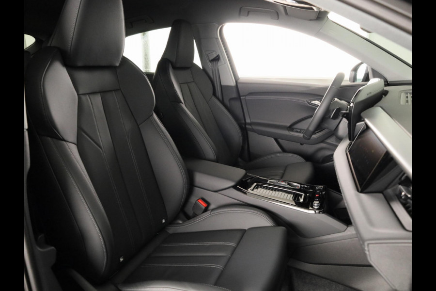 Audi Q6 Sportback e-tron Advanced edition 83Kwh 252 pk Sportback | Techniek pakket plus | Sportstoel voor leder | Optiek pakket zwart | Privacy glas |