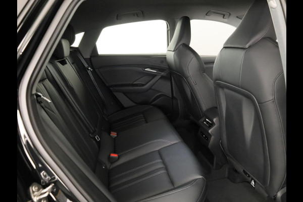 Audi Q6 Sportback e-tron Advanced edition 83Kwh 252 pk Sportback | Techniek pakket plus | Sportstoel voor leder | Optiek pakket zwart | Privacy glas |
