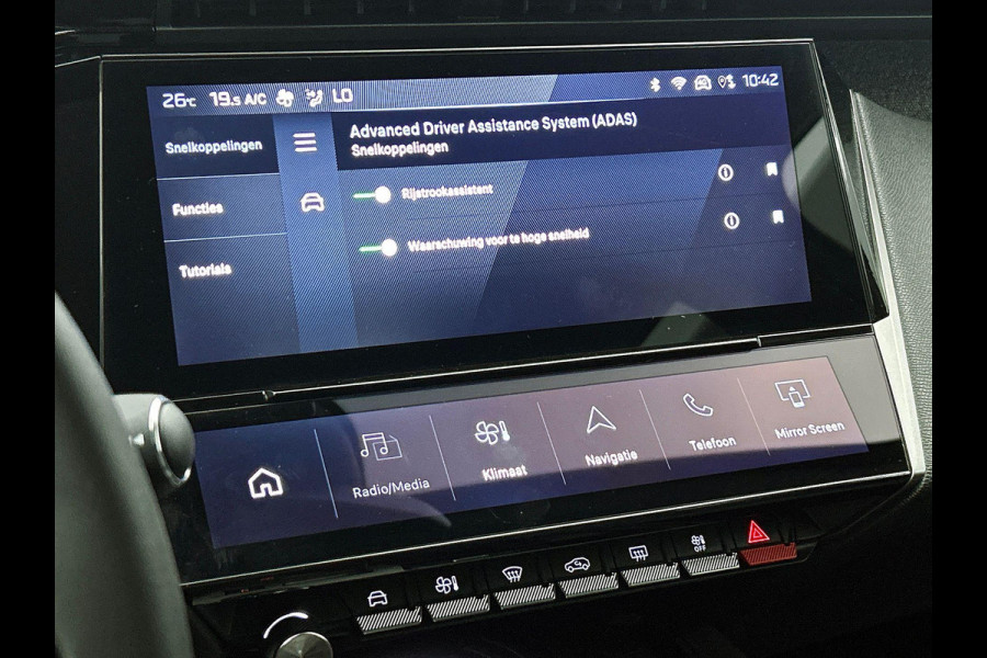 Peugeot 408 1.2 130PK Allure CAMERA | NAVI & CARPLAY | AD-CRUISE