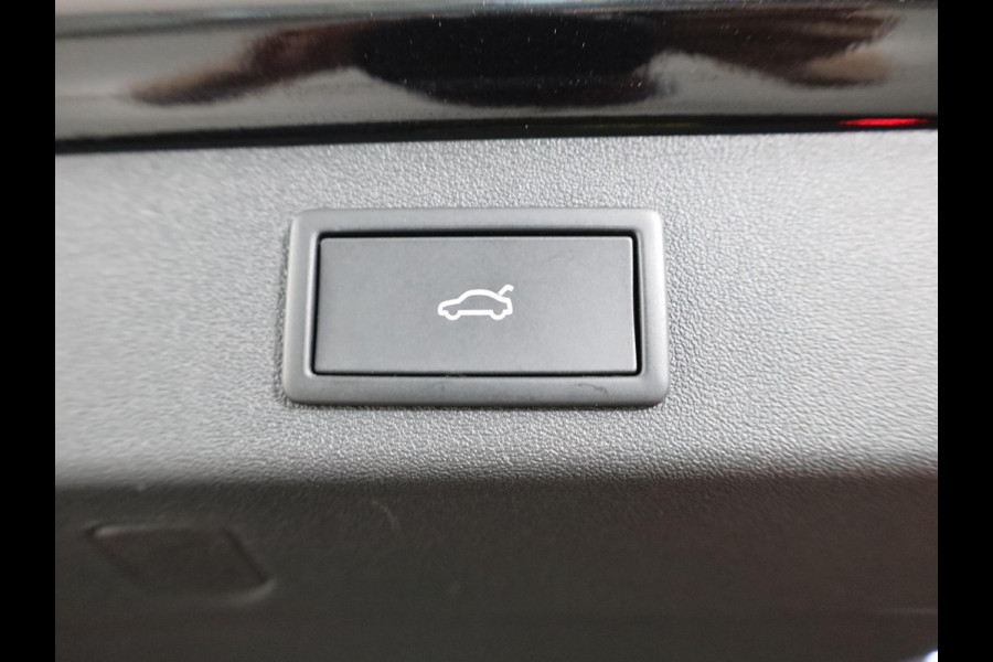 Škoda Kodiaq 1.5 TSI PHEV Sportline Business 204 pk Automaat | Verlengde garantie | Parkeersensoren | Achteruitrijcamera | Autom. airco (3 zones) | Stoelverwarming |