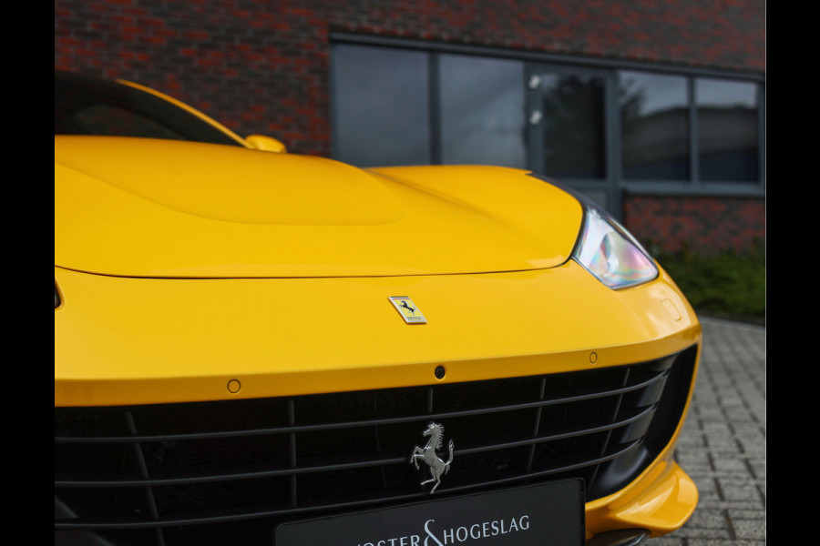 Ferrari GTC4Lusso 6.3 V12 | Giallo Triplo Strato - Lift - Nieuwstaat!