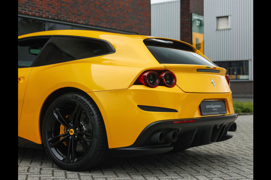 Ferrari GTC4Lusso 6.3 V12 | Giallo Triplo Strato - Lift - Nieuwstaat!