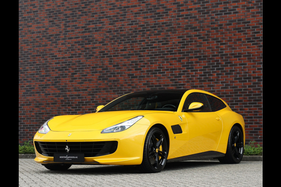 Ferrari GTC4Lusso 6.3 V12 | Giallo Triplo Strato - Lift - Nieuwstaat!