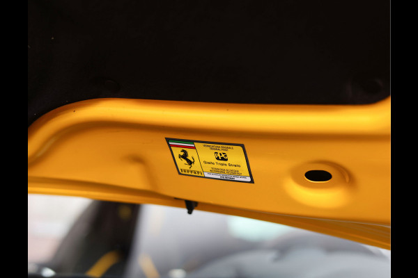 Ferrari GTC4Lusso 6.3 V12 | Giallo Triplo Strato - Lift - Nieuwstaat!