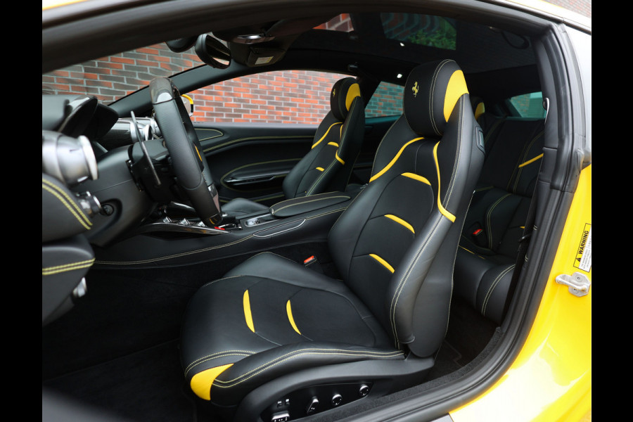 Ferrari GTC4Lusso 6.3 V12 | Giallo Triplo Strato - Lift - Nieuwstaat!