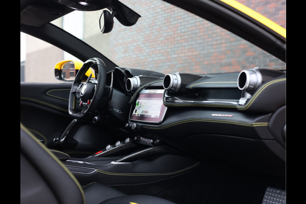 Ferrari GTC4Lusso 6.3 V12 | Giallo Triplo Strato - Lift - Nieuwstaat!