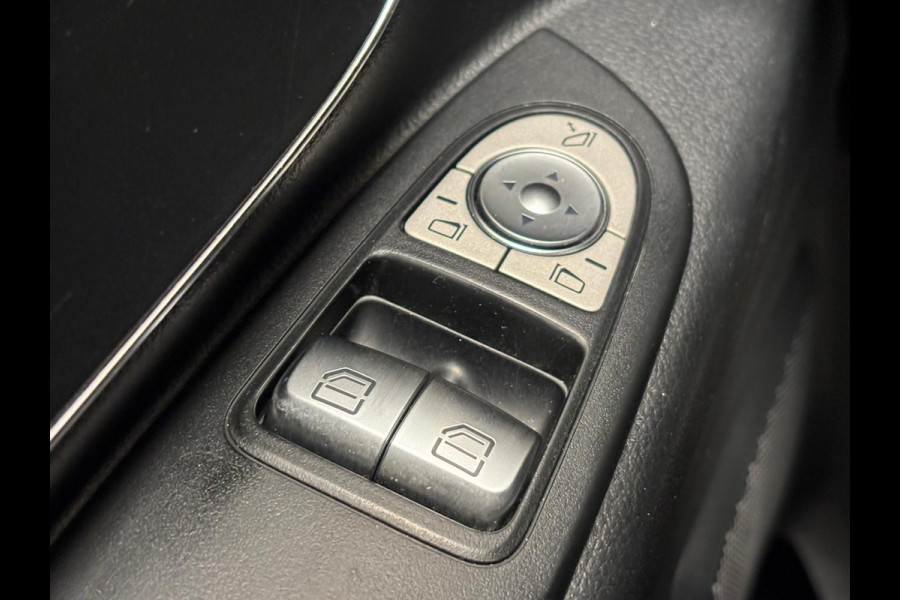 Mercedes-Benz Vito 114 CDI Extra Lang Automaat Airco ACC Camera Navigatie Apple Carplay/Android Auto Trekhaak Parkeersensoren