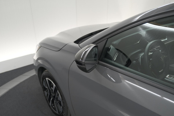 Peugeot 208 1.2 Hybrid 110 e-DCS6 Allure | Apple Carplay | Parkeersensoren Voor + Achter | Climate Control