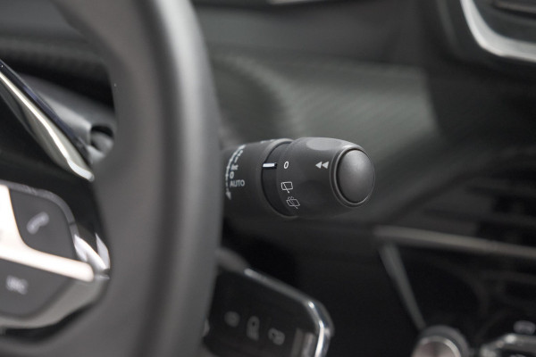 Peugeot 208 1.2 Hybrid 110 e-DCS6 Allure | Apple Carplay | Parkeersensoren Voor + Achter | Climate Control