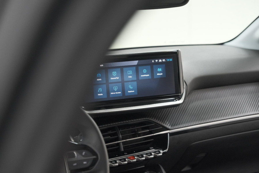 Peugeot 208 1.2 Hybrid 110 e-DCS6 Allure | Apple Carplay | Parkeersensoren Voor + Achter | Climate Control