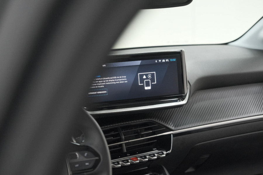 Peugeot 208 1.2 Hybrid 110 e-DCS6 Allure | Apple Carplay | Parkeersensoren Voor + Achter | Climate Control
