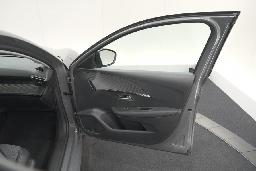 Peugeot 208 1.2 Hybrid 110 e-DCS6 Allure | Apple Carplay | Parkeersensoren Voor + Achter | Climate Control