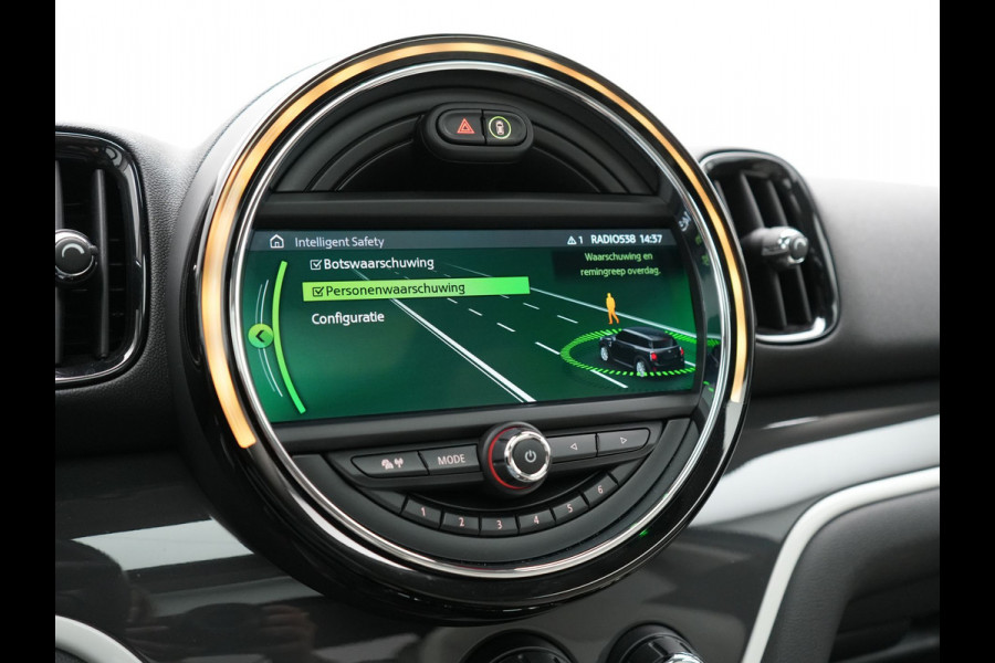 MINI Countryman 1.5 Cooper S E ALL4 Chili PHEV 220pk Dealer O.H. | Panodak | Head Up | Adaptive Cruise | Camera | Lederen Sportstoelen Verwarmd | Keyless | Sfeerverlichting | Apple Carplay | Plug In Hybrid |