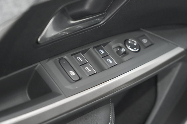 Peugeot 3008 1.2 Hybrid 145 GT | Panoramadak | Focal Hi-Fi | 360 Camera | Elektronische kofferklep