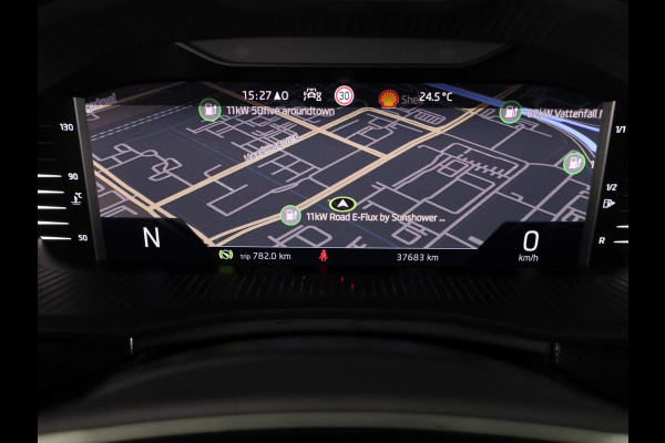 Škoda Kamiq Sport Business 1.0 TSI 110pk DSG-7 | Panoramadak | Navigatie | Parkeercamera | Cirtual Cockpit | Led koplampen | 18 inch Lichtmetalen velgen