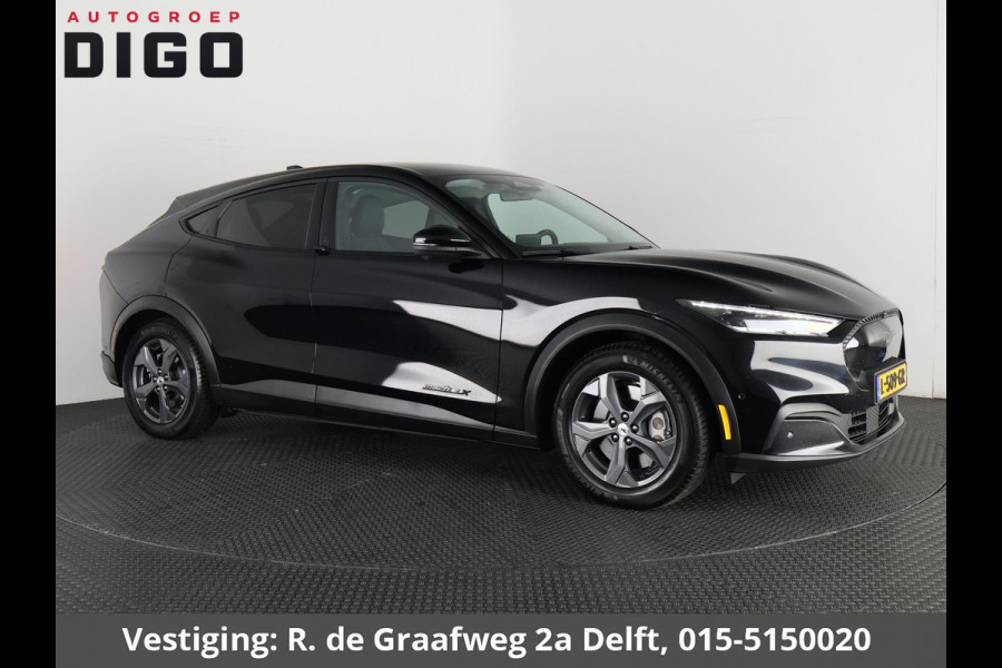 Ford Mustang Mach-E Extended RWD 98 kWh SOH 94% | Navigatie | Trekhaak | Stuur-& Stoelverwarming | Leder | Camera |