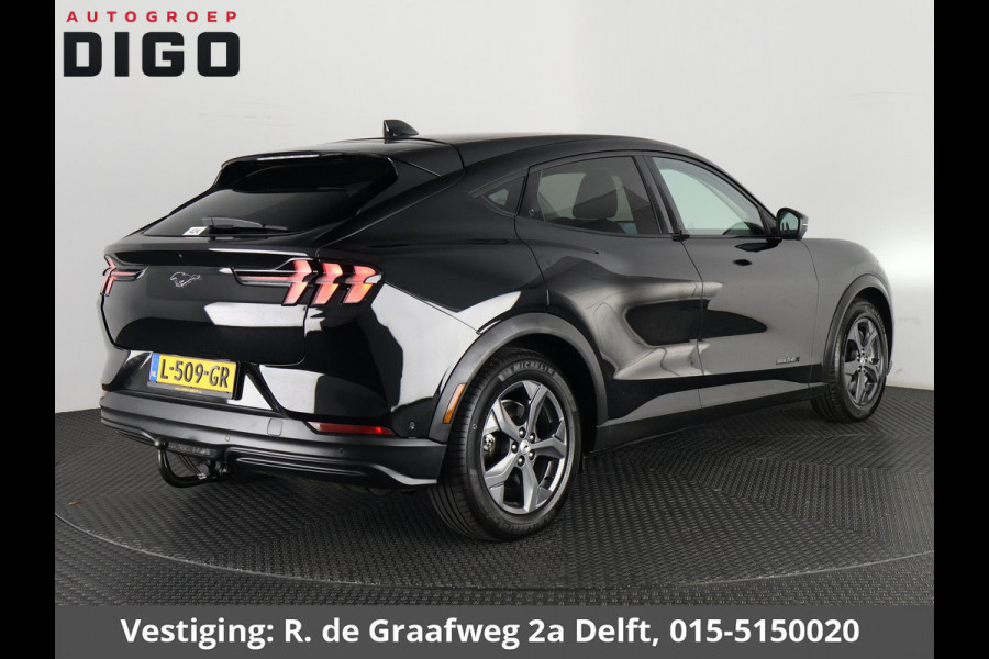 Ford Mustang Mach-E Extended RWD 98 kWh SOH 94% | Navigatie | Trekhaak | Stuur-& Stoelverwarming | Leder | Camera |