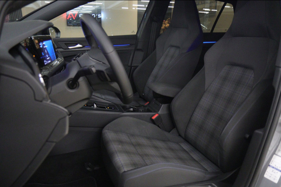 Volkswagen Golf 1.4 eHybrid GTE / HEADUP/PANO/IQLIGHT/CAM/CARPLAY/VOL