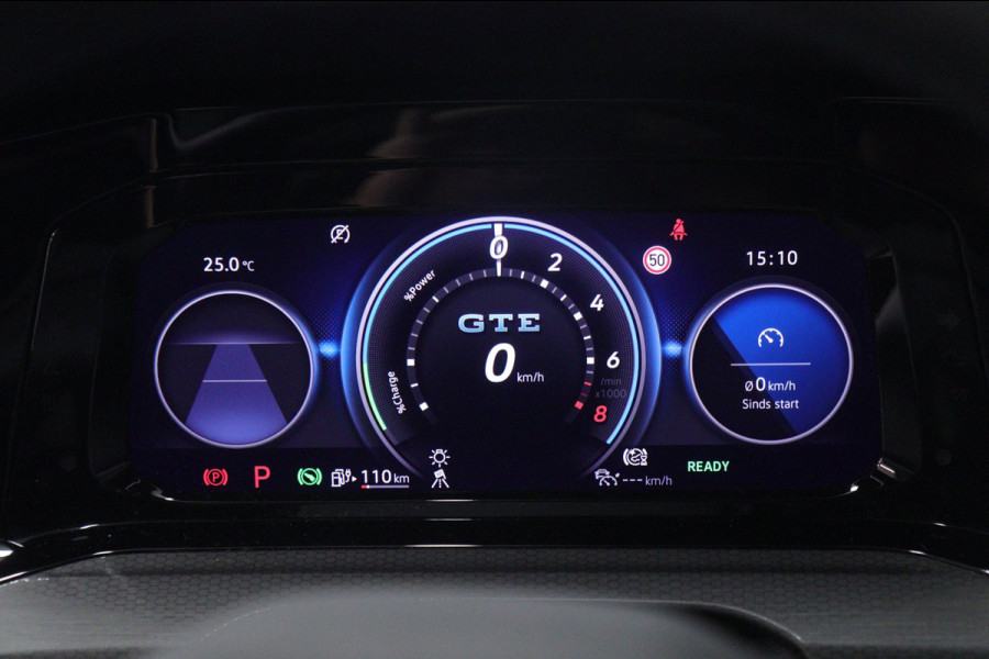 Volkswagen Golf 1.4 eHybrid GTE / HEADUP/PANO/IQLIGHT/CAM/CARPLAY/VOL