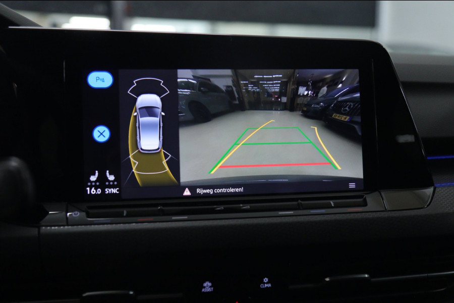 Volkswagen Golf 1.4 eHybrid GTE / HEADUP/PANO/IQLIGHT/CAM/CARPLAY/VOL