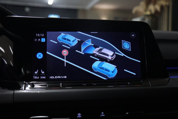 Volkswagen Golf 1.4 eHybrid GTE / HEADUP/PANO/IQLIGHT/CAM/CARPLAY/VOL