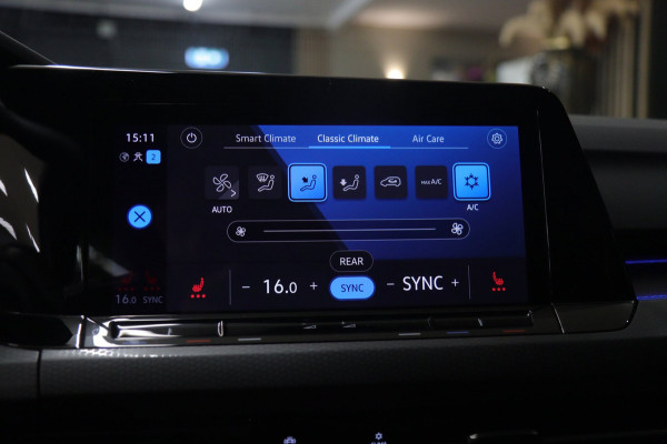 Volkswagen Golf 1.4 eHybrid GTE / HEADUP/PANO/IQLIGHT/CAM/CARPLAY/VOL