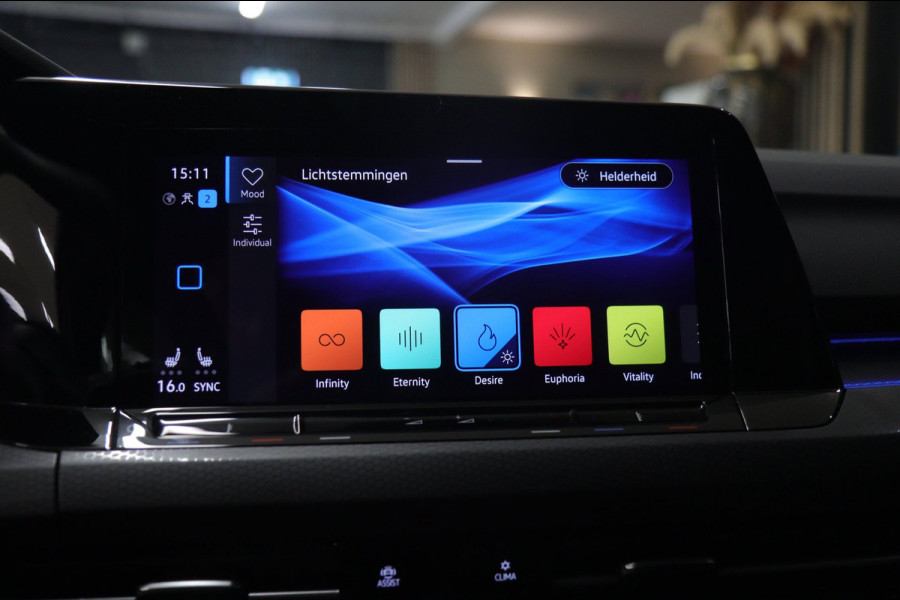 Volkswagen Golf 1.4 eHybrid GTE / HEADUP/PANO/IQLIGHT/CAM/CARPLAY/VOL