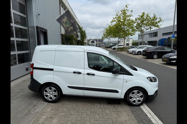 Ford Transit Courier 1.5 TDCI Trend PDC/NAVI/AIRCO/TREKHAAK