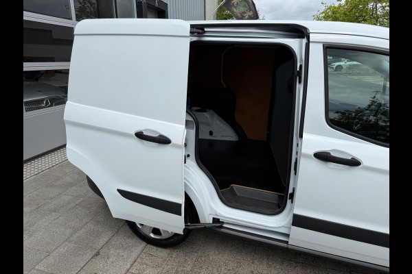 Ford Transit Courier 1.5 TDCI Trend PDC/NAVI/AIRCO/TREKHAAK