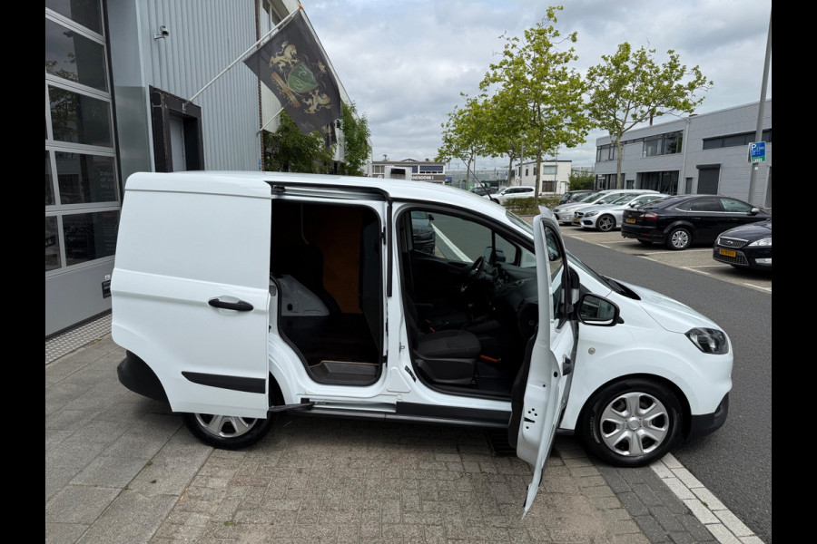 Ford Transit Courier 1.5 TDCI Trend PDC/NAVI/AIRCO/TREKHAAK