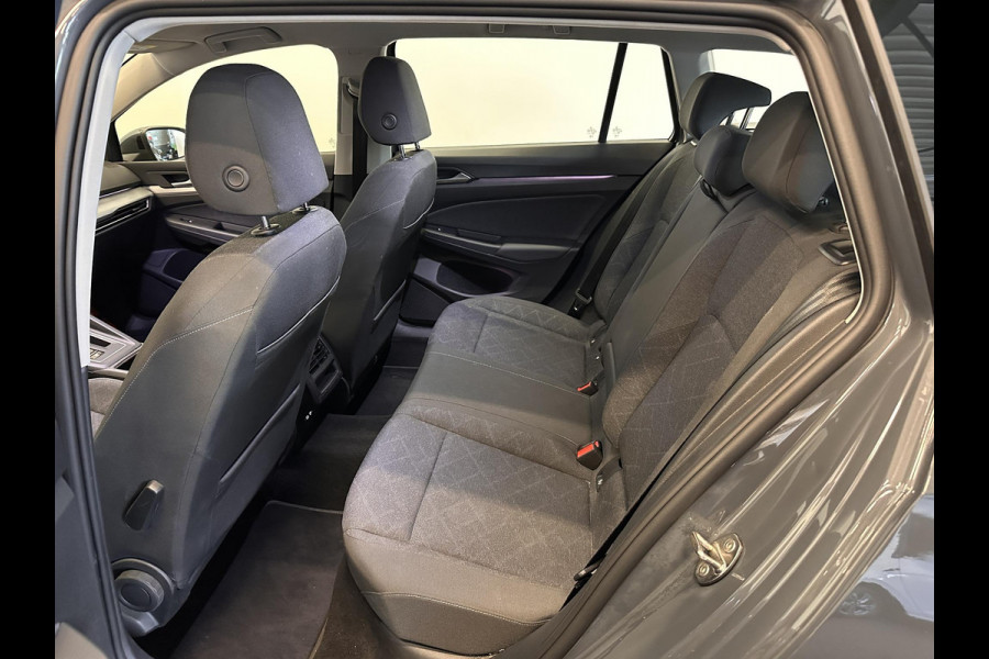 Volkswagen Golf Variant 1.0 eTSI DSG Life Business Navigatie Aplle Carplay/Android auto Wireless PDC VA + Camera Adaptive Cruise Control
