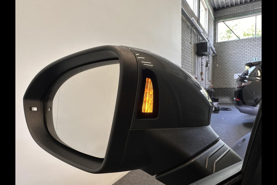 Volkswagen Golf Variant 1.0 eTSI DSG Life Business Navigatie Aplle Carplay/Android auto Wireless PDC VA + Camera Adaptive Cruise Control