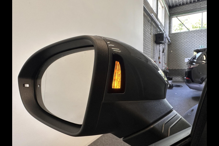 Volkswagen Golf Variant 1.0 eTSI DSG Life Business Navigatie Aplle Carplay/Android auto Wireless PDC VA + Camera Adaptive Cruise Control