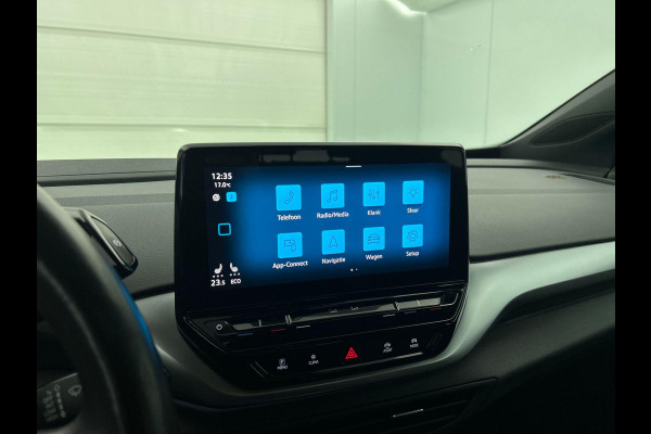 Volkswagen ID.4 Life 77 kWh Style Pack Navigatie Apple Carplay/Android Auto Adaptive Cruise Control Parkeersensoren Stoel- en stuurverwarming Full Led Climate Control Lichtmetalen velgen