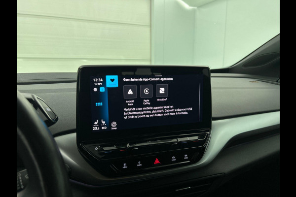 Volkswagen ID.4 Life 77 kWh Style Pack Navigatie Apple Carplay/Android Auto Adaptive Cruise Control Parkeersensoren Stoel- en stuurverwarming Full Led Climate Control Lichtmetalen velgen