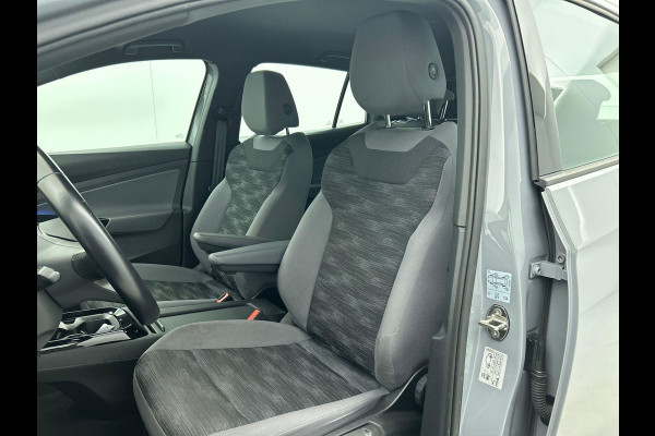 Volkswagen ID.4 Life 77 kWh Style Pack Navigatie Apple Carplay/Android Auto Adaptive Cruise Control Parkeersensoren Stoel- en stuurverwarming Full Led Climate Control Lichtmetalen velgen