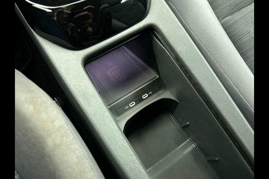 Volkswagen ID.4 Life 77 kWh Style Pack Navigatie Apple Carplay/Android Auto Adaptive Cruise Control Parkeersensoren Stoel- en stuurverwarming Full Led Climate Control Lichtmetalen velgen
