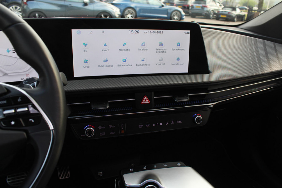 Kia Ev6 GT-Line 77.4 kWh / Full option! / Panoramadak / 360Camera / Head-up / Keyless / 19'' / Half leder / Matrix LED / DAB / ACC / Stoelverwarming V+A / Warmtepomp