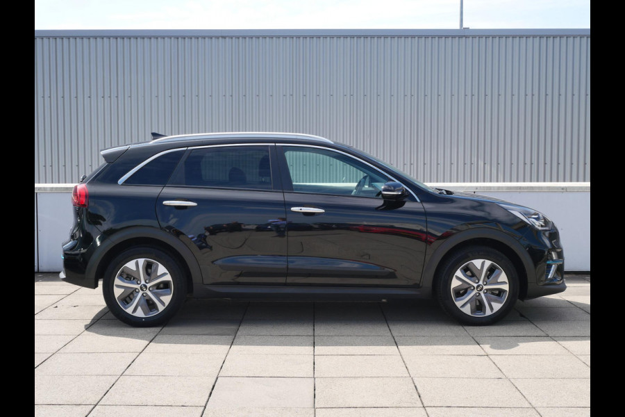 Kia e-Niro ExecutiveLine 64 kWh | Stoel Verkoeling | Schuif/Kantel dak | Elek. Stoelen |