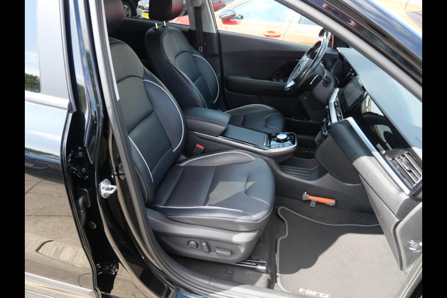 Kia e-Niro ExecutiveLine 64 kWh | Stoel Verkoeling | Schuif/Kantel dak | Elek. Stoelen |