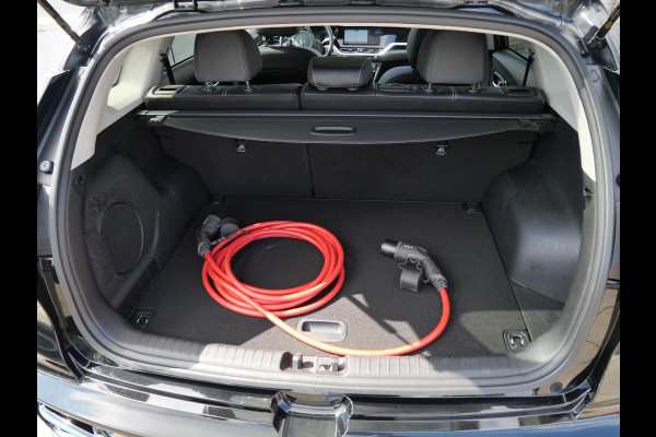 Kia e-Niro ExecutiveLine 64 kWh | Stoel Verkoeling | Schuif/Kantel dak | Elek. Stoelen |
