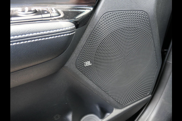 Kia e-Niro ExecutiveLine 64 kWh | Stoel Verkoeling | Schuif/Kantel dak | Elek. Stoelen |