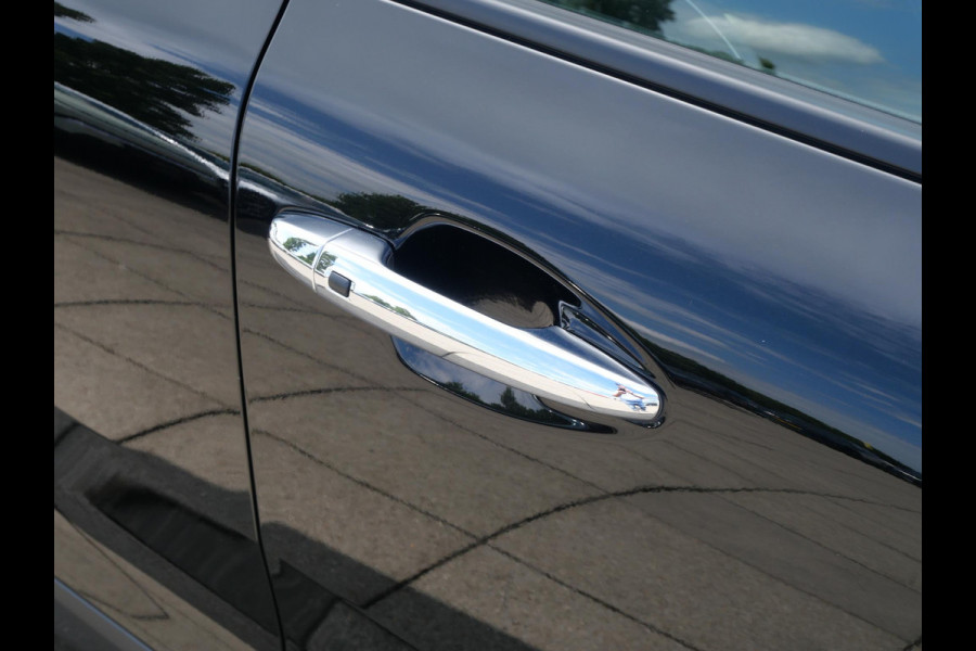 Kia e-Niro ExecutiveLine 64 kWh | Stoel Verkoeling | Schuif/Kantel dak | Elek. Stoelen |