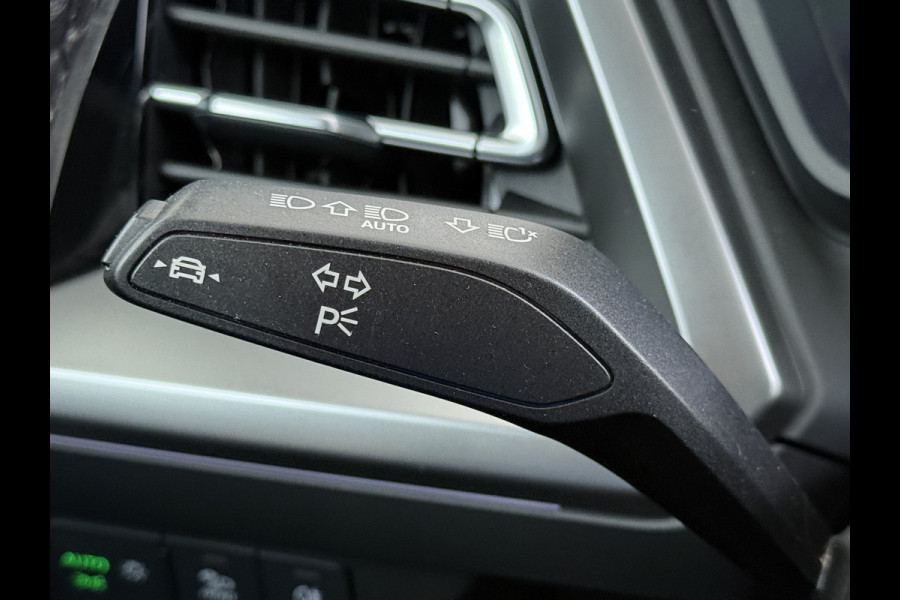 Audi Q4 e-tron 40 Launch Edition Advanced 82kWh Trekhaak Sportstoelen+Verwarmd Apple Carplay Android Auto Navi Ecc Pdc Elek.Achterklep Matrix Led Cruise Control Lmv 19" Isofix DAB 1.000KG Trekgewicht 1e Eigenaar Origineel Nederlandse Auto