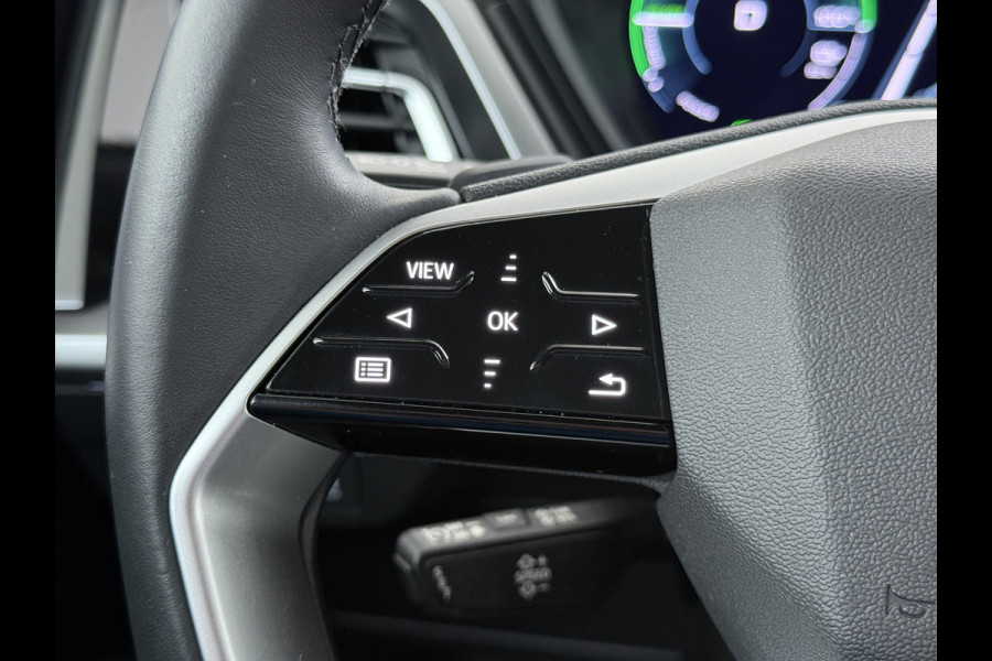 Audi Q4 e-tron 40 Launch Edition Advanced 82kWh Trekhaak Sportstoelen+Verwarmd Apple Carplay Android Auto Navi Ecc Pdc Elek.Achterklep Matrix Led Cruise Control Lmv 19" Isofix DAB 1.000KG Trekgewicht 1e Eigenaar Origineel Nederlandse Auto