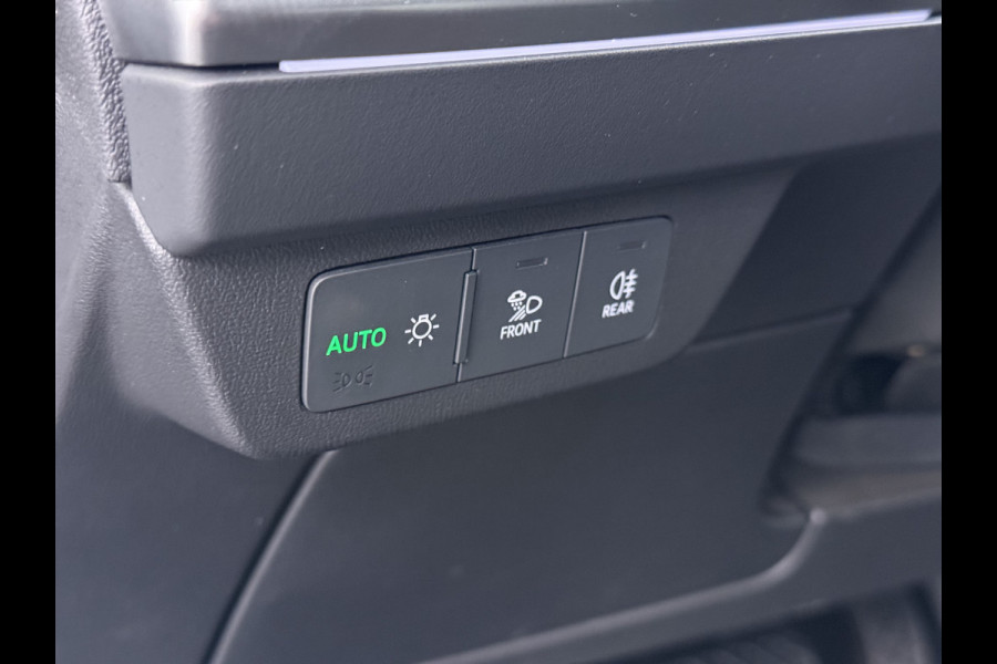 Audi Q4 e-tron 40 Launch Edition Advanced 82kWh Trekhaak Sportstoelen+Verwarmd Apple Carplay Android Auto Navi Ecc Pdc Elek.Achterklep Matrix Led Cruise Control Lmv 19" Isofix DAB 1.000KG Trekgewicht 1e Eigenaar Origineel Nederlandse Auto
